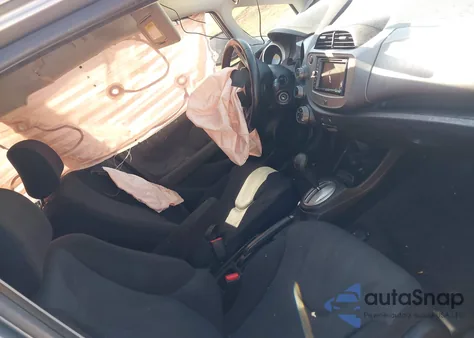 2010 Honda Fit Sport z USA, uszkodzony, nr VIN JHMGE8H42AS027694